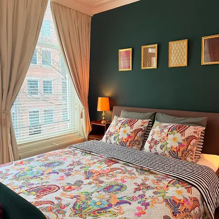 Comfortable Stylish In Centre Of - Bed & Breakfast